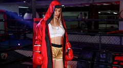 Sloan Harper - Boxing Babe | Picture (6)