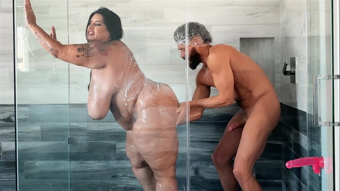 Sofia Rose in Dildo Showers Bring Big Cocks