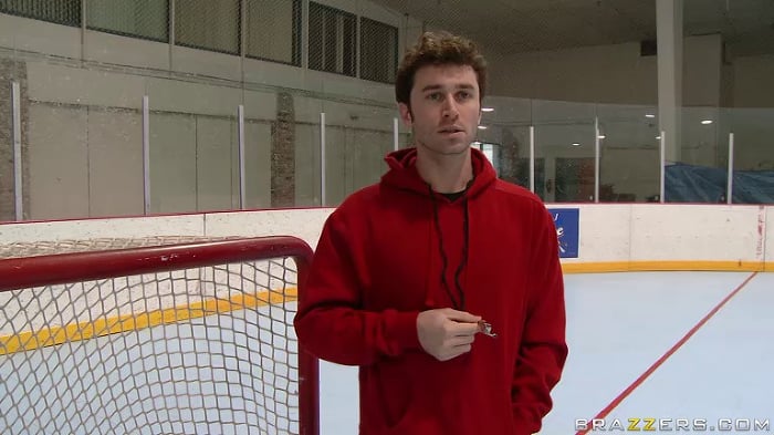 Dylan Riley in Hockey-Tit Accuracy 