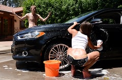 Amirah Adara - Crazy Ex Car Wash | Picture (2)