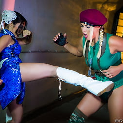 Sex Fighter- Chun Li vs Cammy (XXX parodia)