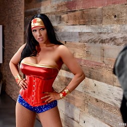 Wonder Woman- A XXX Parody