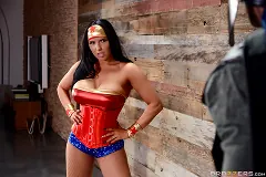 Romi Rain - Wonder Woman- A XXX Parody | Picture (1)