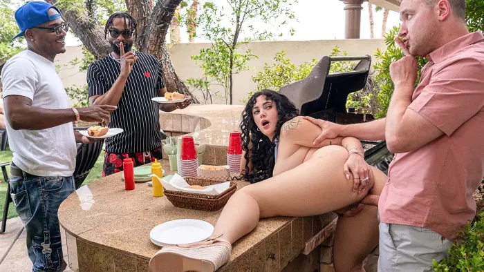 Nika Venom in Sneaky Booty Bouncing BBQ