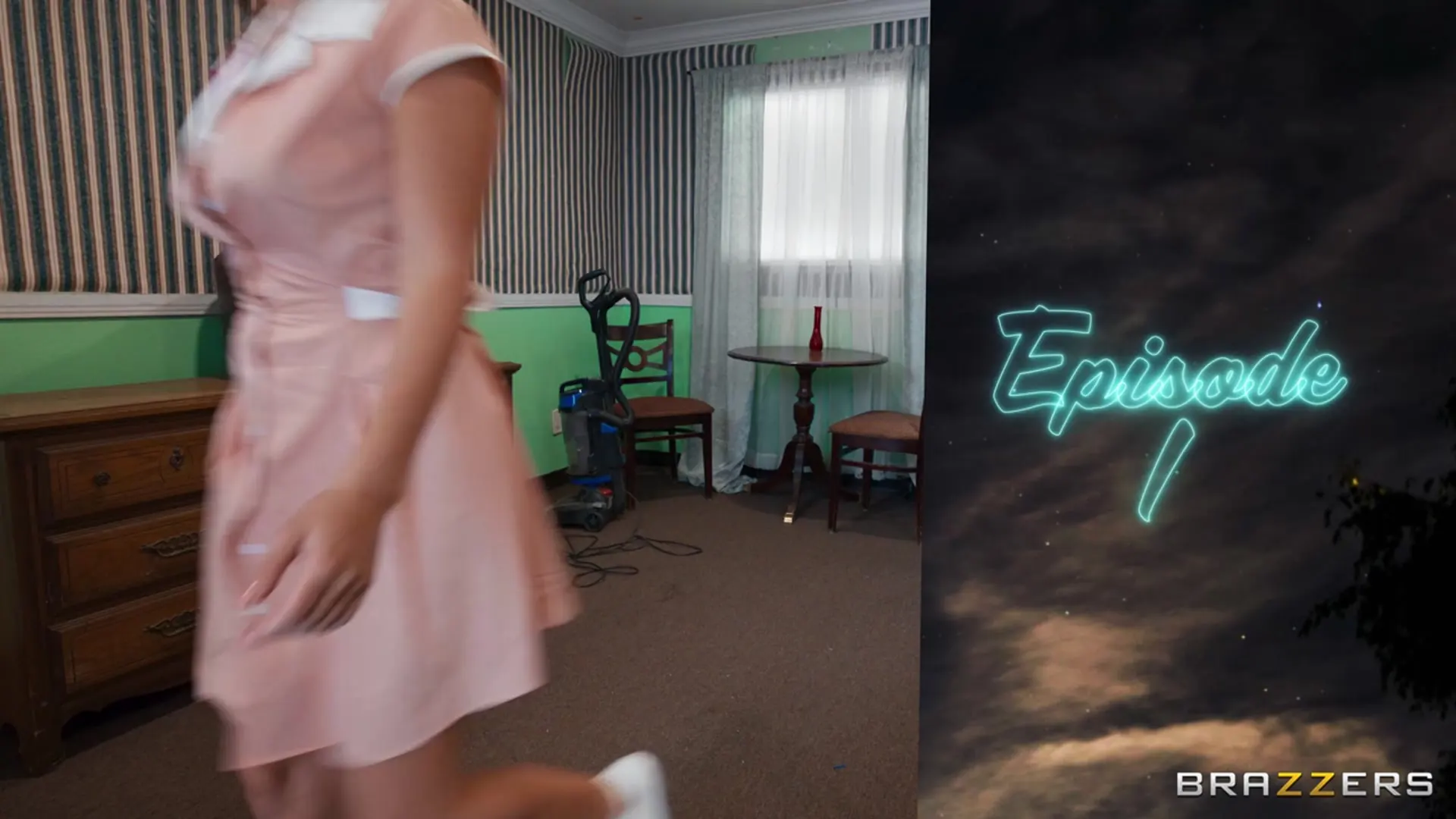 Gal Ritchie - Peeping Gal: Episode 1 | Picture (4)