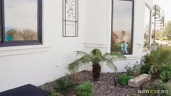 Angela White - Run Club Rules | Picture (4)