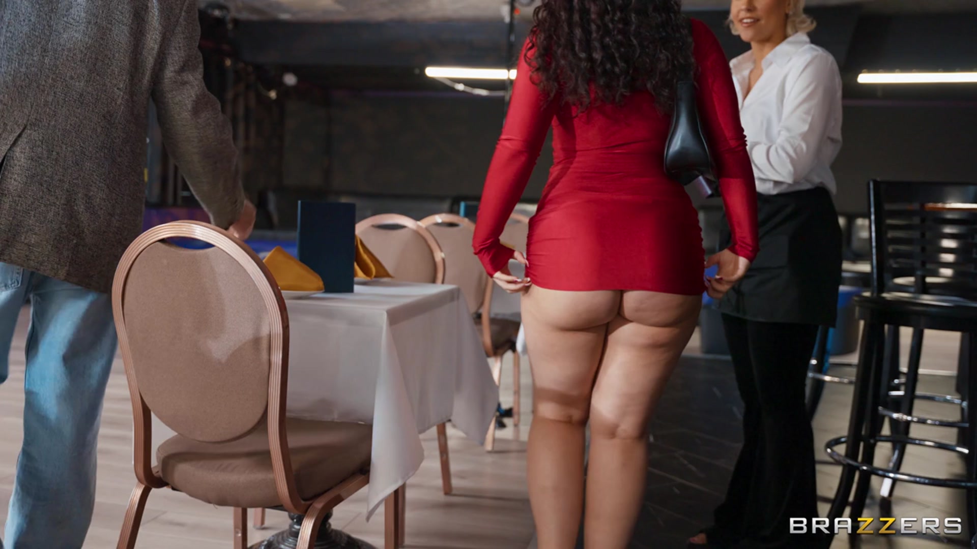 Guess Who's Cucking At Dinner!