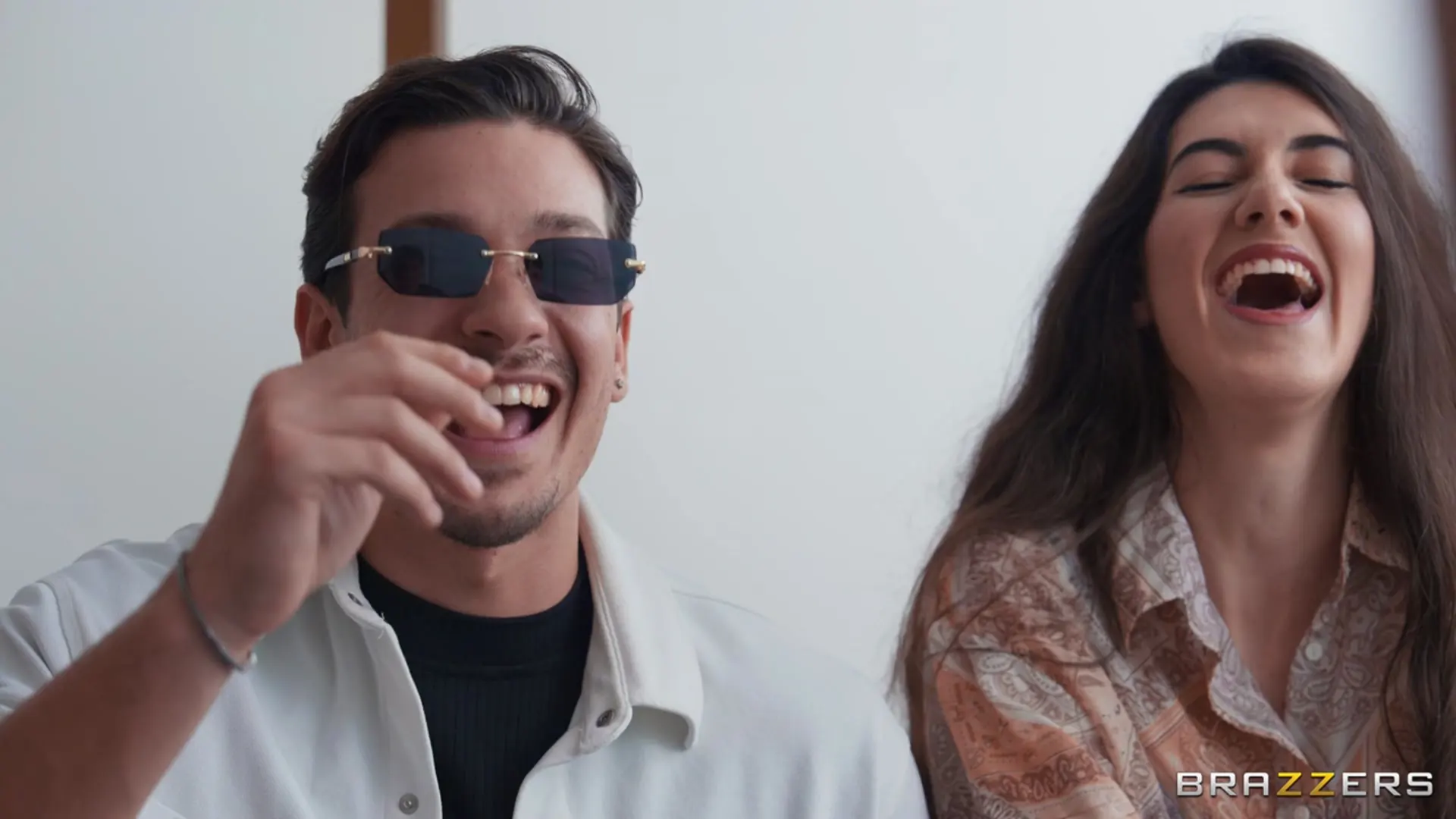 Lia Lin - Strip Poker Down The Hall! | Picture (8)