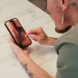 Dieser Arsch, dein Handy, du wählst