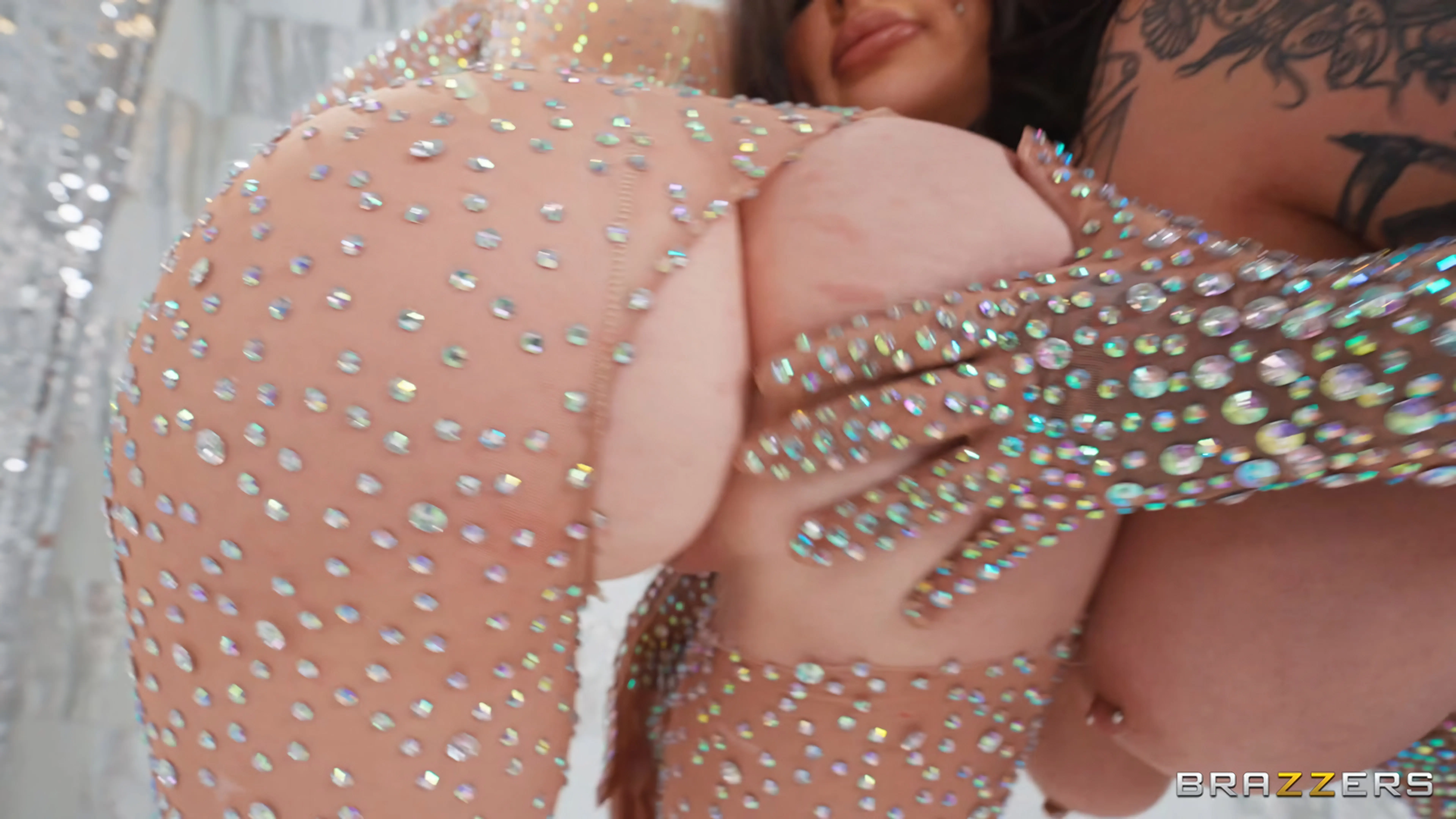 Abigaiil Morris - A Threesome That Shines! | Picture (12)