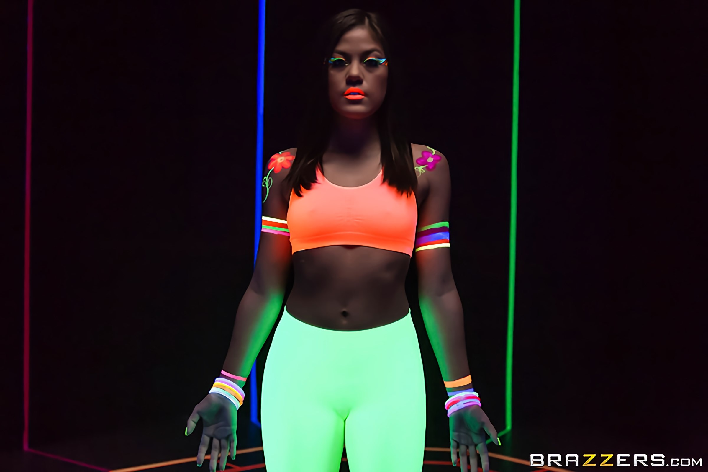Kendra Spade - Glow In The Dark Dicking | Picture (1)