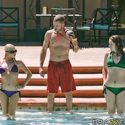 Schwimmen mit den Titten