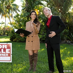 I'm Trying To Sell A House!