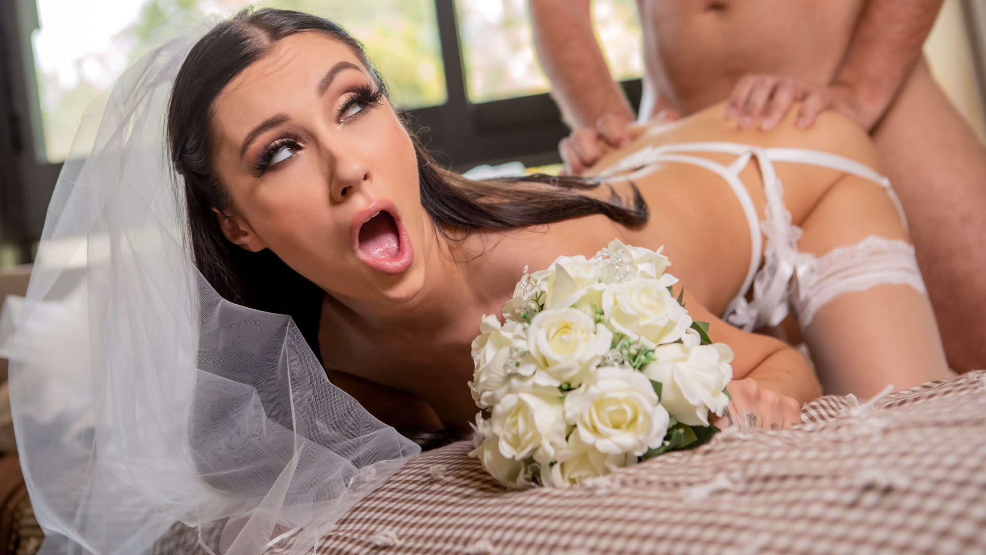 Novia fugitiva necesita polla