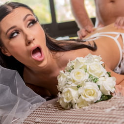 Novia fugitiva necesita polla