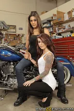 Raylene - Whores Of Anarchy | Picture (2)