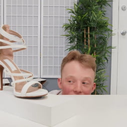Shoe Shop Til Dick Drops